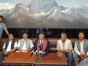 भारत जानुअघि प्रचण्डले भने: चीनबाट पनि भ्रमणको निम्तो आएको छ, छिट्टै जान्छु